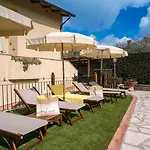 La Sassolina Villa *