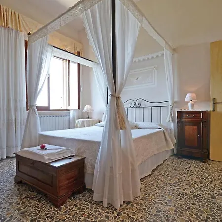 La Sassolina Villa *