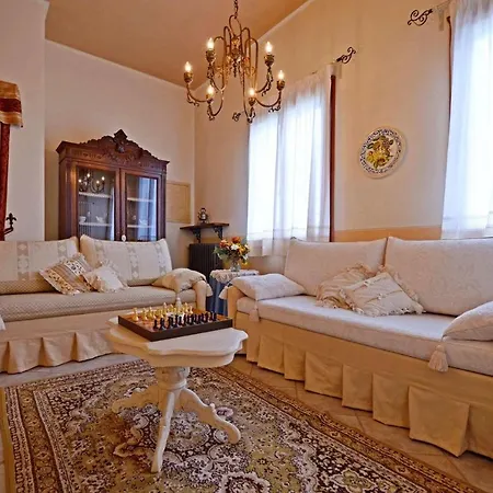 La Sassolina Vila *