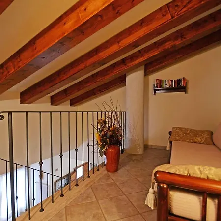 La Sassolina Villa *